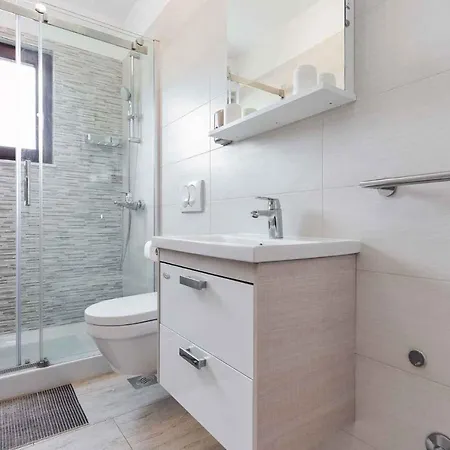 In - Istrien 42146 Apartment Porec